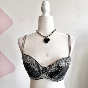 Wacoal Gray Lace Bra 34D, Classic Minimalist Luxury‎ Intimates